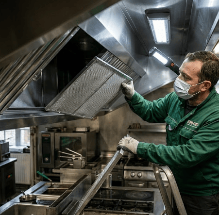 Dégraissage hotte cuisine restaurant Rouen Le Havre | ERHYG